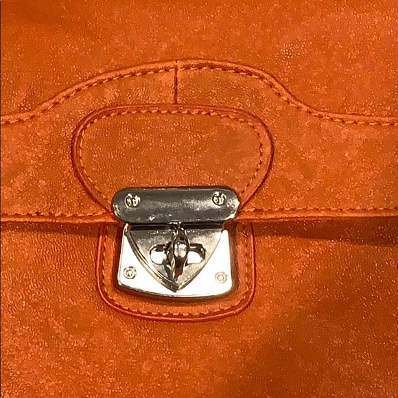 New Orange PVC Shoulder bag with Turnkey Lock - Picture 6 of 7